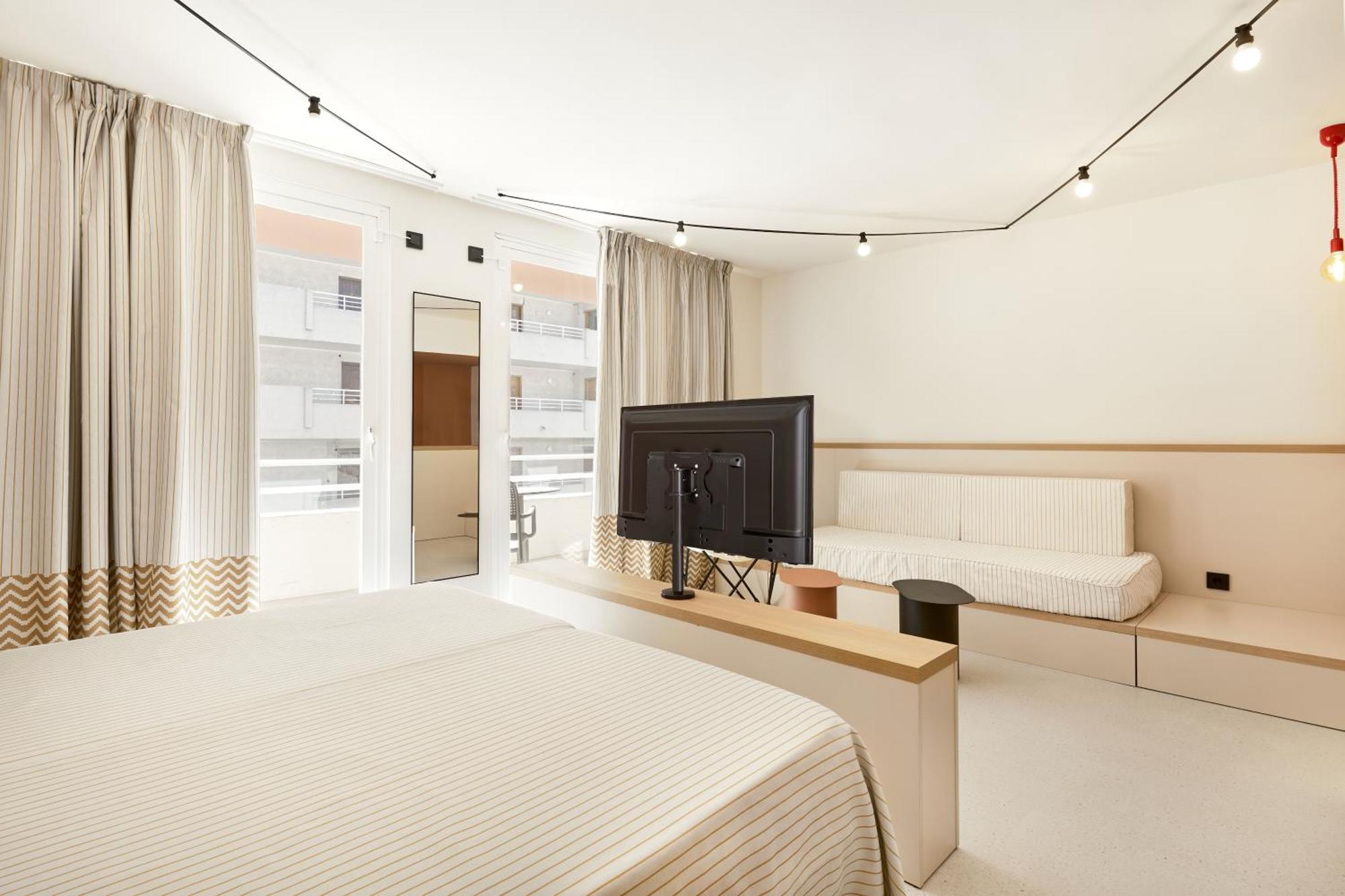 Tent Calvia Beach Magaluf  Exterior photo